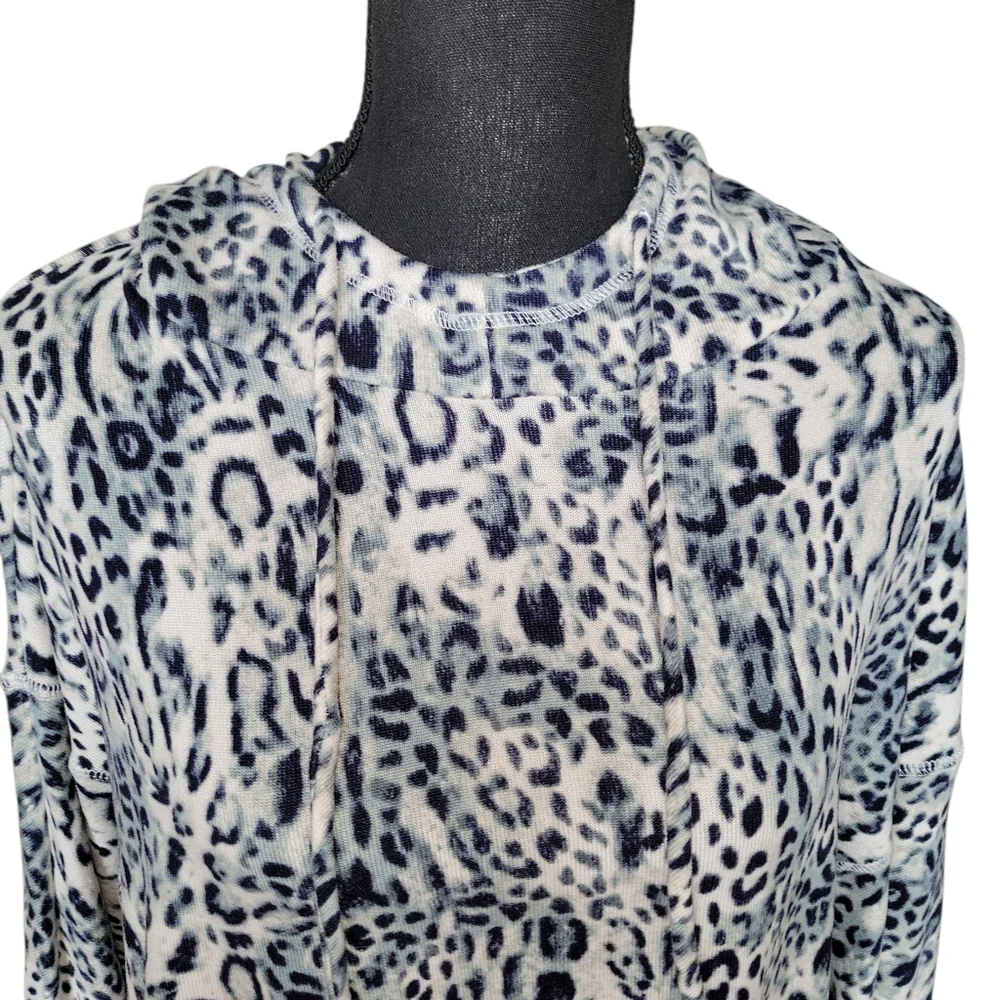 Midnight Bakery Blue & White Leopard Print Pajama Set Women's Size S